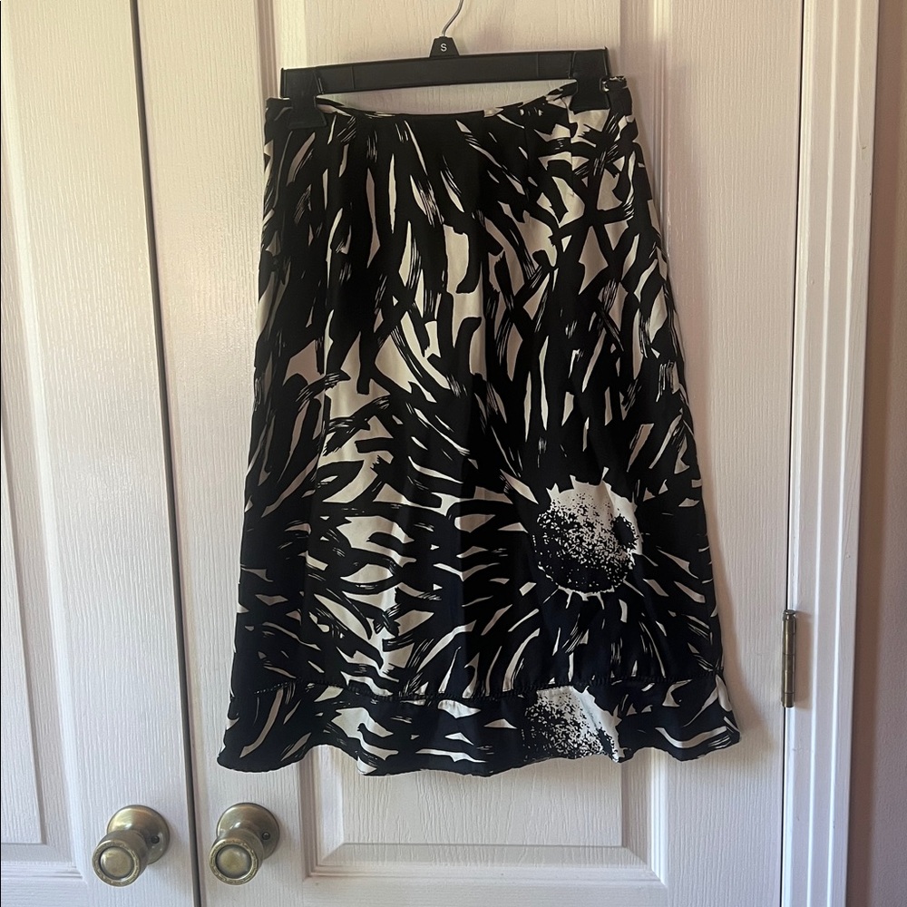 The Limited Black and Cream Silk Skirt